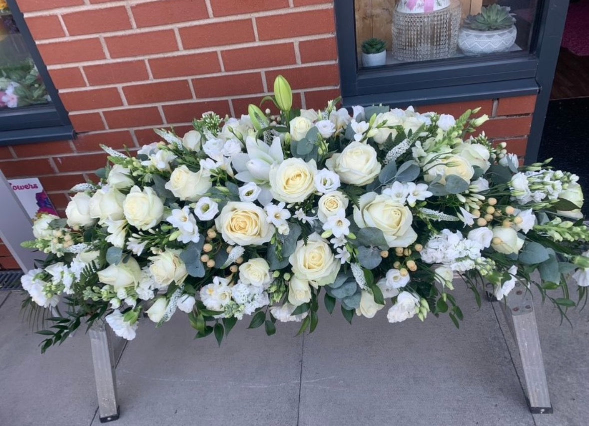 White & Ivory Coffin Spray